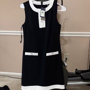 Elegant Black and White Sleeveless Dress